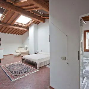 Ruggini Florencia